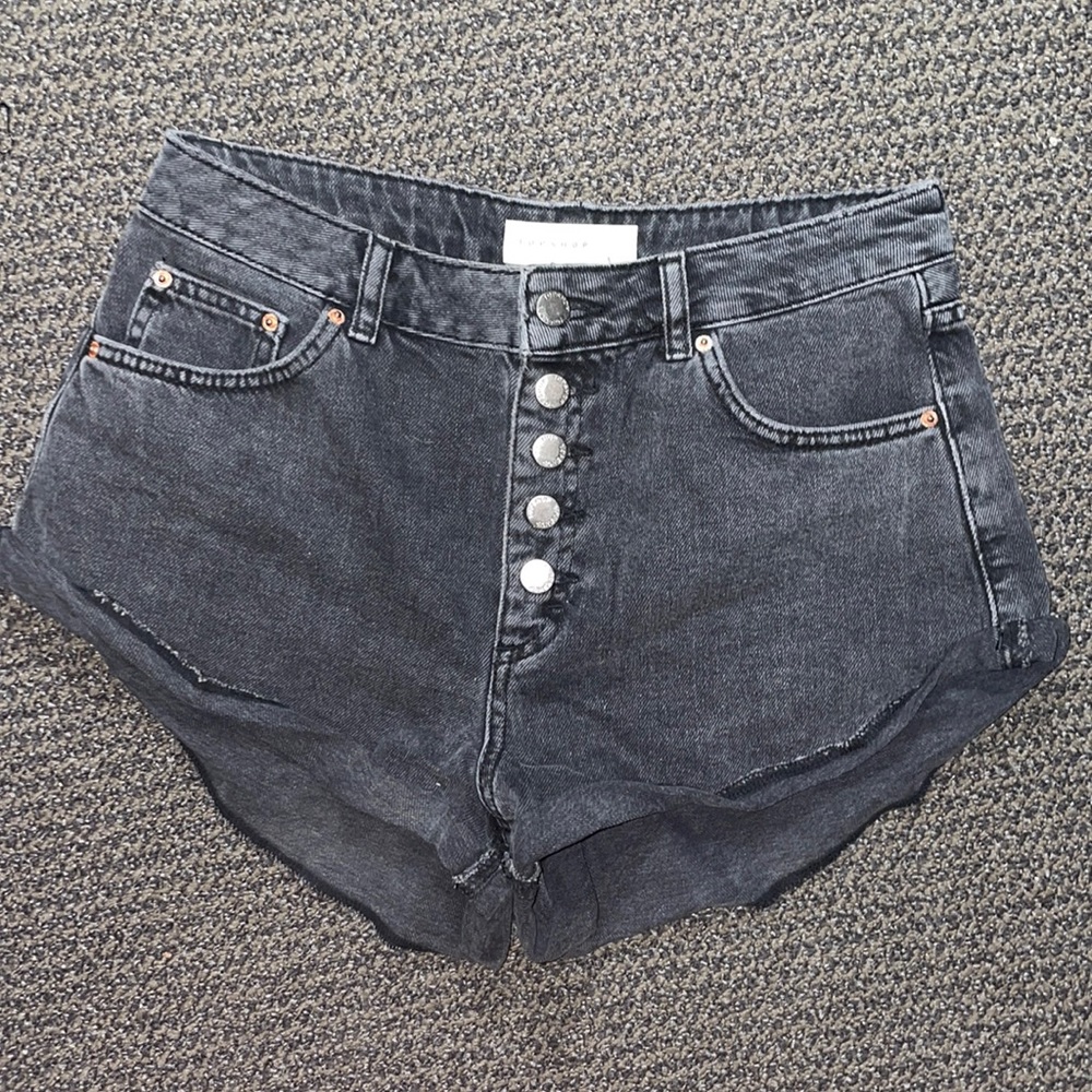 Nordstrom - TopShop Black Shorts